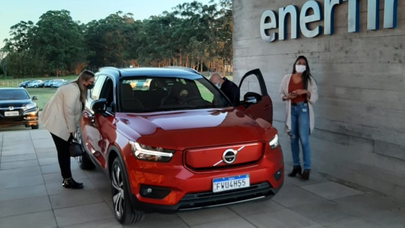 Interior do XC-40, carro 100% elétrico, lançado no RS pela Volvo